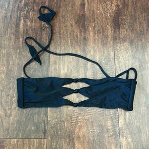 Black Benoa Kayla top